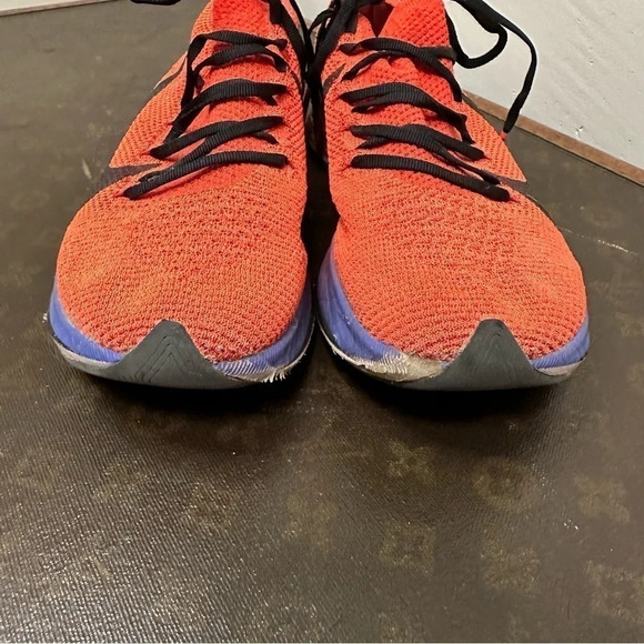 NIKE Vaporfly 4% Flyknit Bright Crimson US 7.5 - Picture 3 of 7